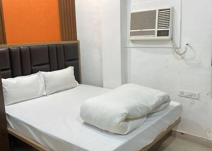 Hotel Shree Nikatan